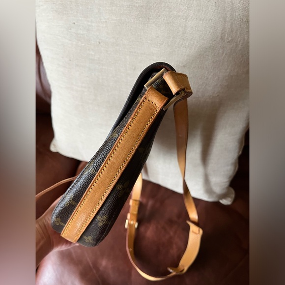 LOUIS VUITTON CHANTILLY GM - Picture 6 of 13